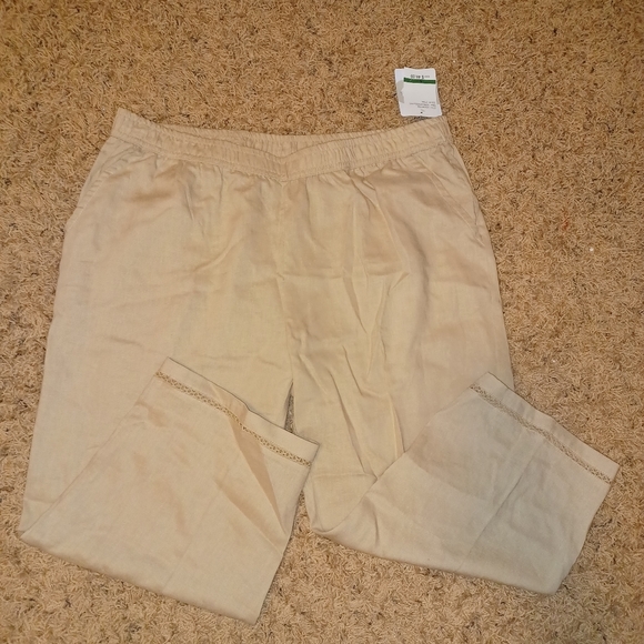 Emily Daniels Women's Stone Linen Blend W/Faggoting Capris - Picture 1 of 10